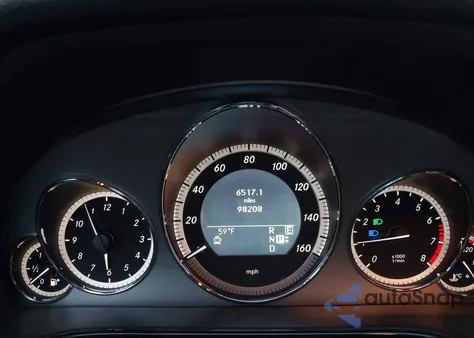 2011 Mercedes-Benz E 350 из США, поврежденный, VIN WDDHF5GB1BA288197